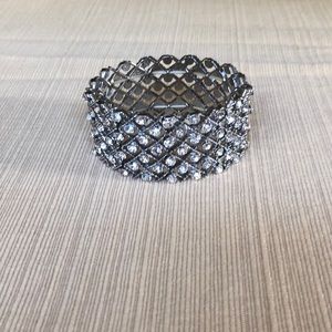 Beautiful white jewel and silver bracelet